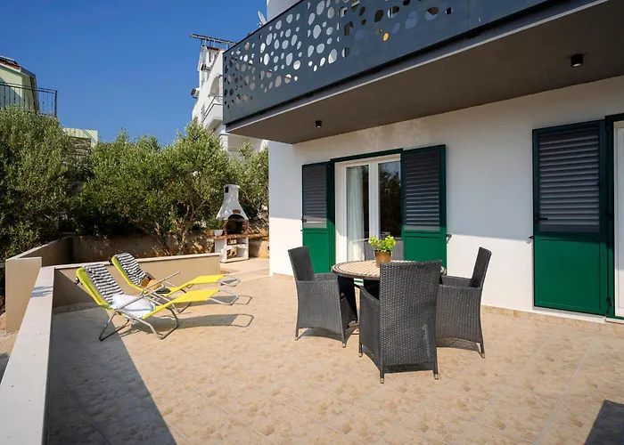 Big Sunny Terrace Hvar *