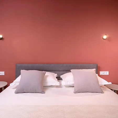 Апартаменти Big Sunny Terrace Hvar Хвар