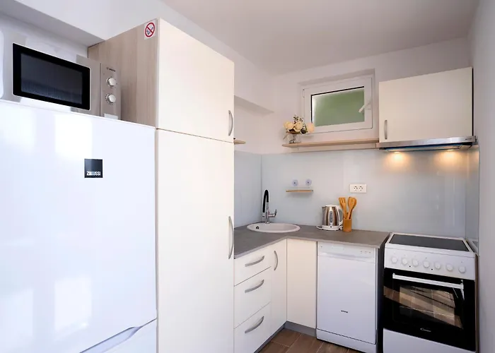 Big Sunny Terrace Hvar Apartamento