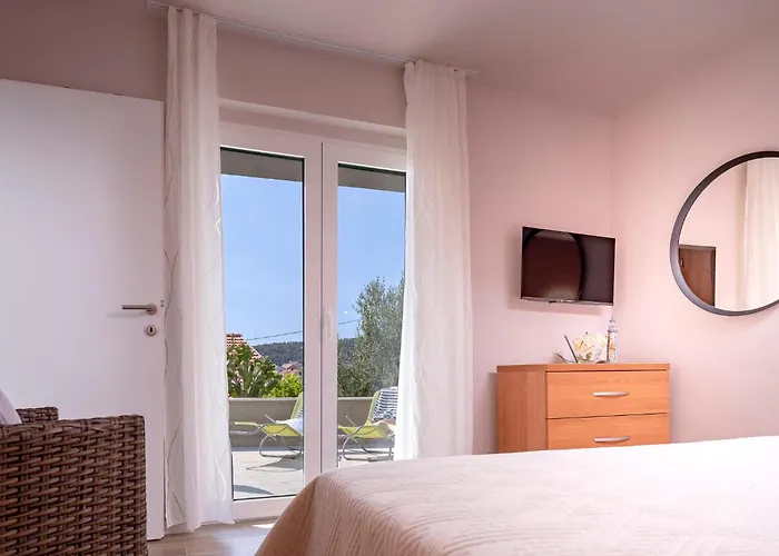 Big Sunny Terrace Hvar